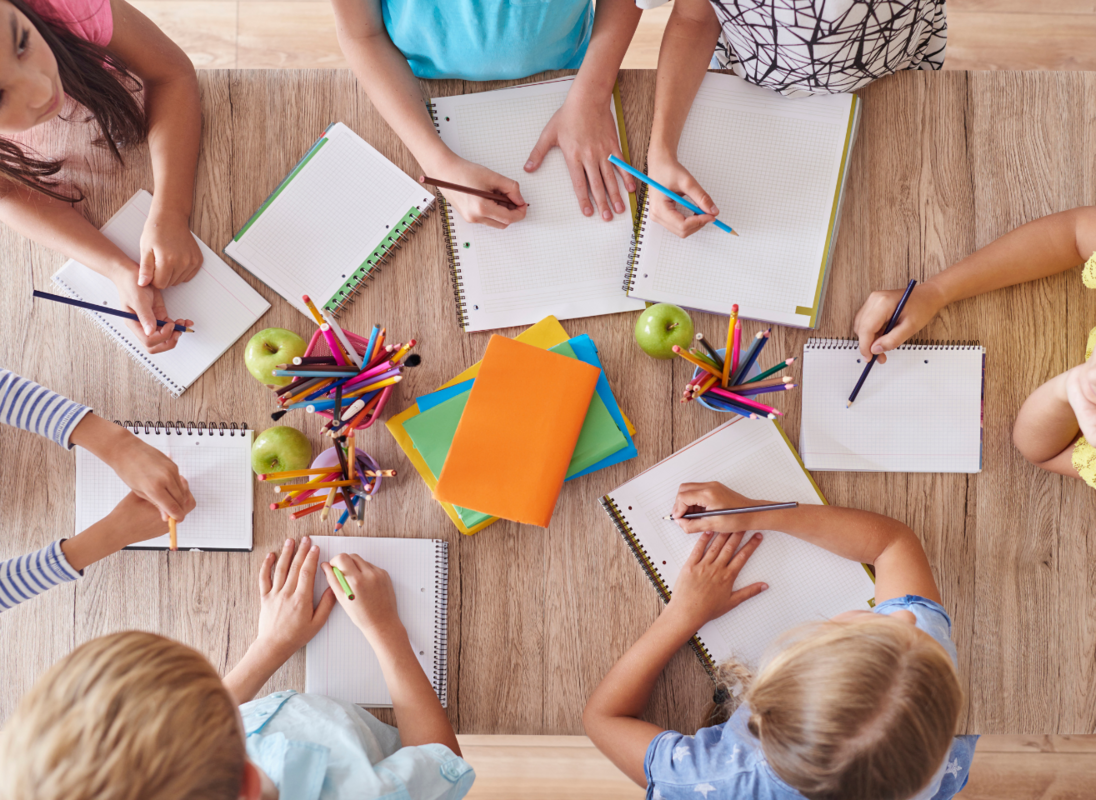 Activités scolaires d'enfants